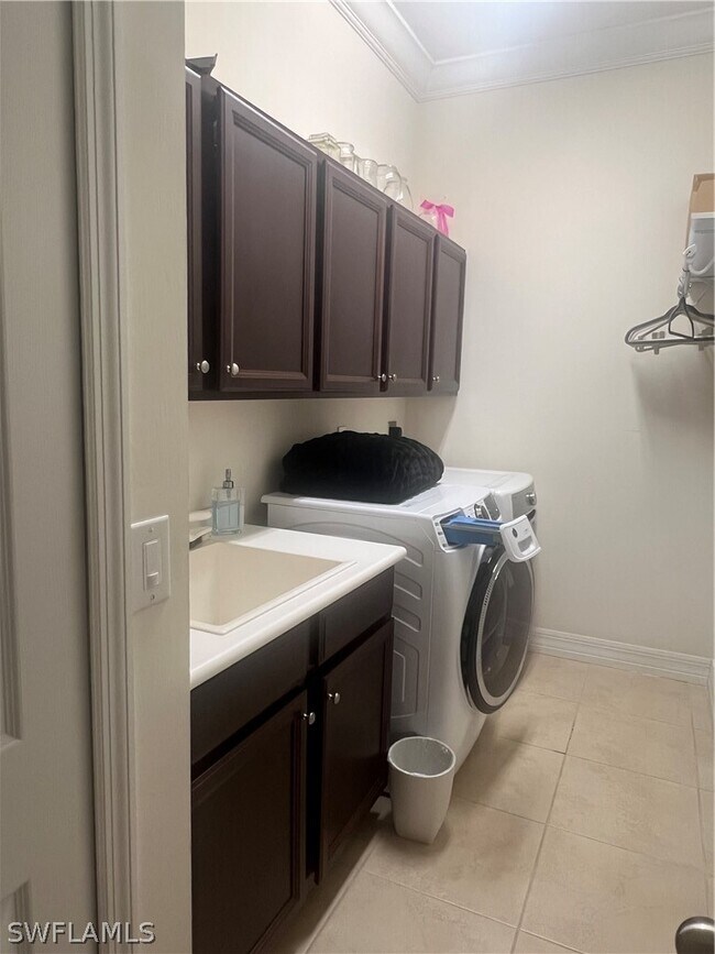 property at 6853 Il Regalo Cir