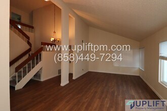2807 Ledgetop Pl in Spring Valley, CA - Building Photo - Building Photo
