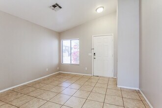 13117 N El Frio St in El Mirage, AZ - Building Photo - Building Photo