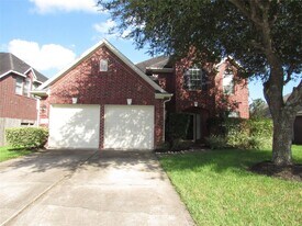 3519 Englewood Dr in Pearland, TX - Building Photo
