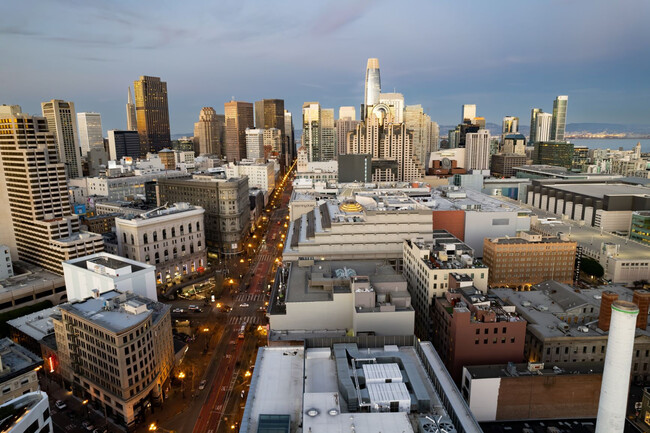 The Wilson in San Francisco, CA - Building Photo - Building Photo