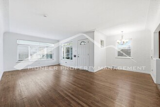 5320 E Thrill Pl in Denver, CO - Building Photo - Building Photo