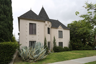 152 S Roxbury Dr in Beverly Hills, CA - Building Photo - Building Photo