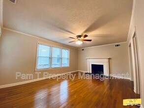 304 Columbus Dr in Savannah, GA - Building Photo - Building Photo