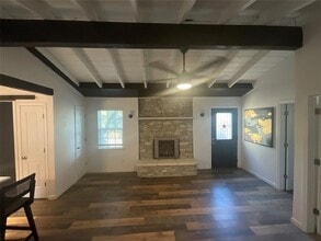 18302 Redbud Ln in Jonestown, TX - Building Photo - Building Photo