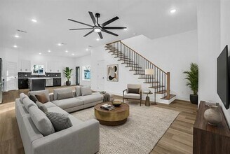 305 Eggar St in Waxahachie, TX - Building Photo - Building Photo