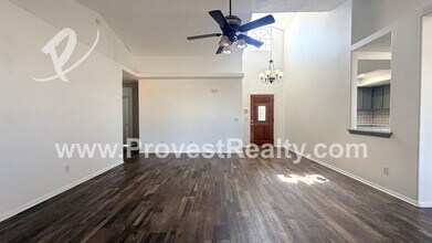 10184 Smoke Tree Rd in Hesperia, CA - Building Photo - Building Photo
