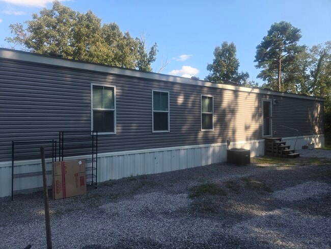 property at 1444 Valley Grove Rd