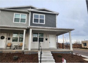 2393 Elmira St in Aurora, CO - Building Photo