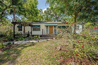 1211 E Park Cir in Tampa, FL - Building Photo - Building Photo