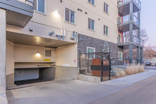 Norwood Apartments in Edmonton, AB - Building Photo - Building Photo