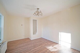 45 Linden St in Yonkers, NY - Building Photo