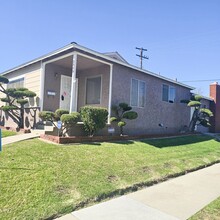 2949 Hardwick St in Lakewood, CA - Foto de edificio - Building Photo