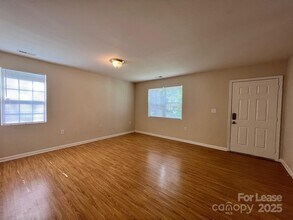 112 Leonard St in Mooresville, NC - Building Photo - Building Photo