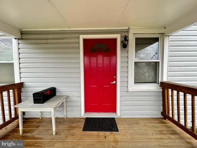 3712 Lawrence Ave in Kensington, MD - Building Photo - Building Photo