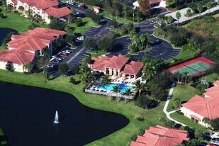 251 SW Palm Dr, Unit 305 in Port St. Lucie, FL - Building Photo