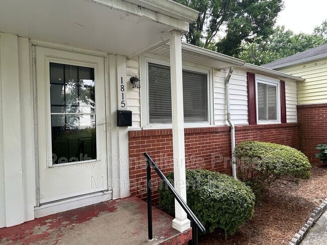 1815 Mimosa Dr in Greensboro, NC - Building Photo - Building Photo