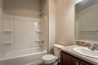 Mulberry Place in Olympia, WA - Building Photo - Interior Photo