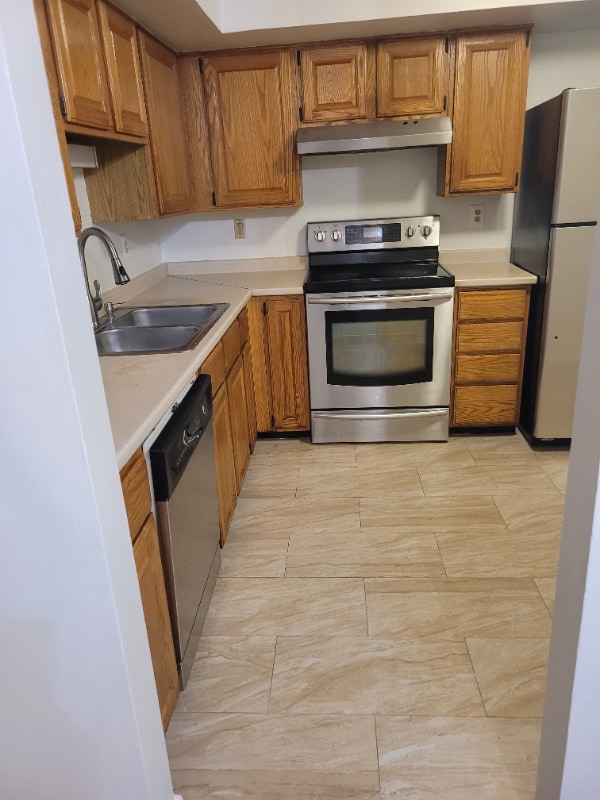 11518 Big Creek Dr in Beltsville, MD - Foto de edificio - Building Photo