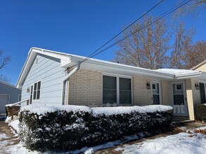 1548 NW 81st St in Clive, IA - Building Photo - Building Photo