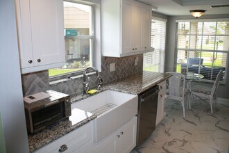 9549 Danville Ct in New Port Richey, FL - Building Photo - Building Photo