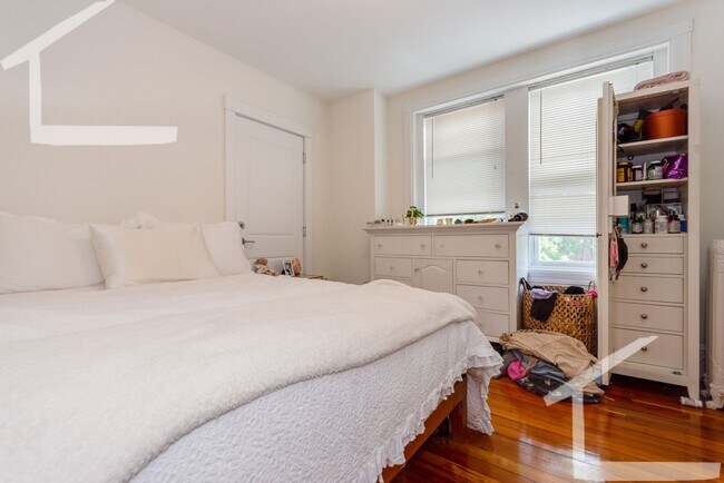 79 Harvard St in Brookline, MA - Building Photo - Building Photo