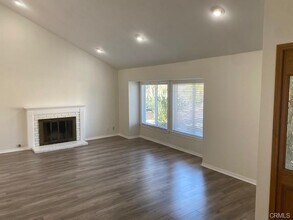 8751 Sari Ave in Los Angeles, CA - Building Photo - Building Photo