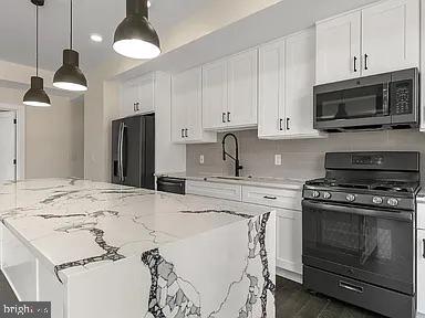 property at 1868 Frankford Ave