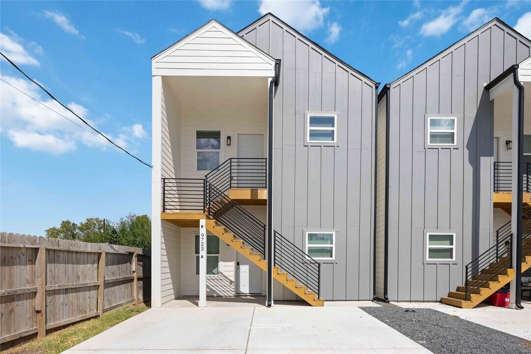 9723 Cargill St in Houston, TX - Building Photo