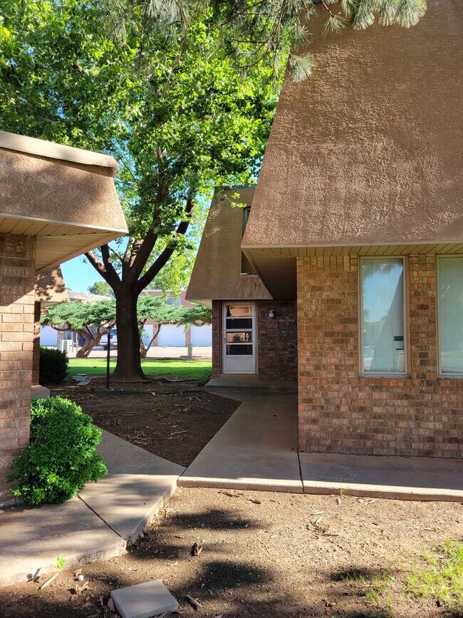 3532 Adenmor Ct in Clovis, NM - Building Photo - Building Photo