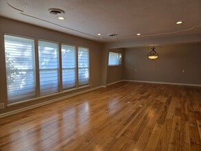 6390 Bose Ln in San Jose, CA - Building Photo - Building Photo