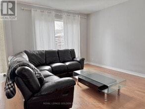 196 Ivy Jay Crescent in Aurora, ON - Building Photo - Building Photo