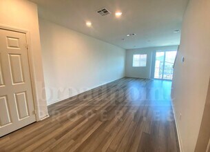 342 Fitzpatrick Rd in San Marcos, CA - Building Photo - Building Photo