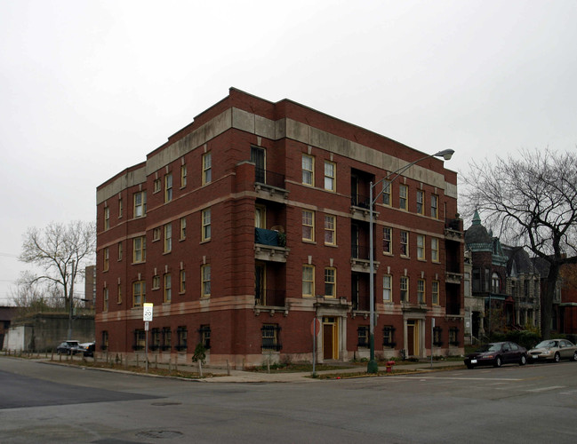 525 E Oakwood Blvd in Chicago, IL - Foto de edificio - Building Photo