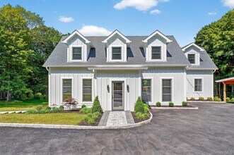 64 Stonehouse Rd in Somers, NY - Building Photo - Building Photo