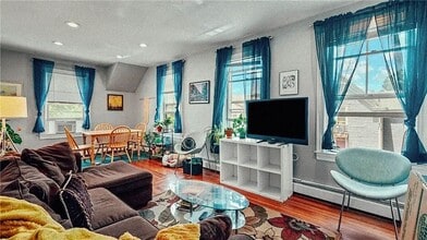 49 Hillside Ave in Providence, RI - Building Photo - Building Photo