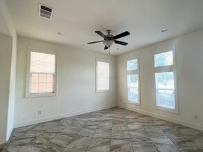 1024 Matthews Run Way in Roseville, CA - Building Photo - Building Photo