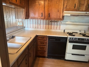 5501 9th St in Great Bend, KS - Foto de edificio - Building Photo