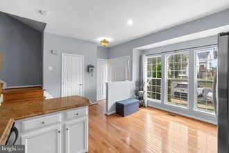 2478 Wheat Meadow Cir, Unit Primary in Herndon, VA - Building Photo - Building Photo