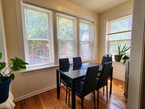 2218 N St Louis Ave in Chicago, IL - Building Photo - Building Photo