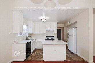 3509 Rancho Rio Way in Sacramento, CA - Foto de edificio - Building Photo