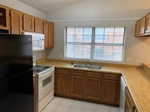 2211 Forestbrook Dr in Garland, TX - Building Photo - Building Photo