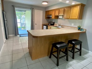 2608 NW 65th Ave in Margate, FL - Building Photo - Building Photo