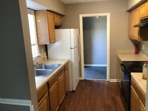 290 Hedgewood Ct in Lexington, KY - Building Photo - Building Photo
