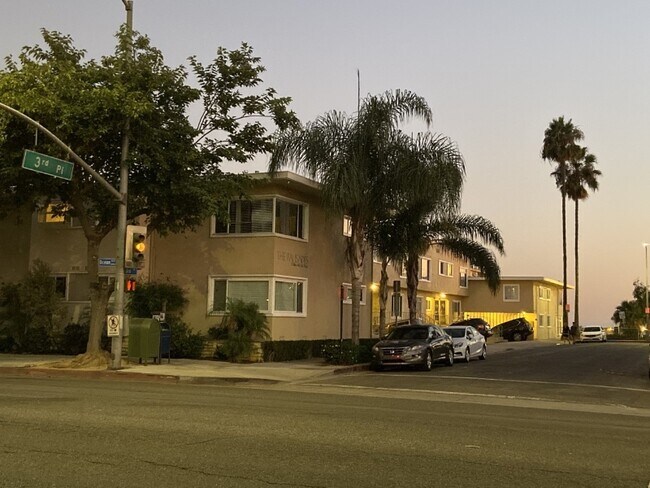 6 3rd Pl in Long Beach, CA - Building Photo - Building Photo