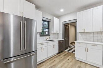 810 S Montclair Ave in Dallas, TX - Building Photo - Building Photo