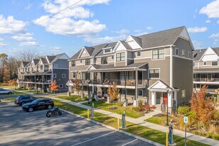 Excelsior Park Townhomes in Saratoga Springs, NY - Building Photo