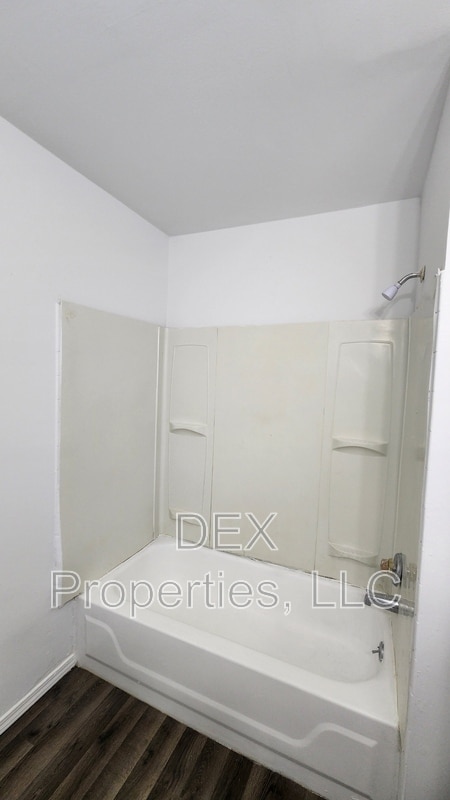 5096 Minerva Ave in St. Louis, MO - Building Photo - Building Photo