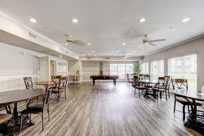 Pepper Tree Manor in Houston, TX - Building Photo - Interior Photo