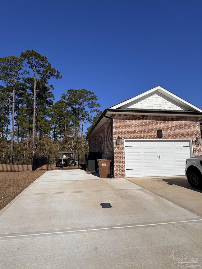 5596 Kailey Rd in Milton, FL - Building Photo - Building Photo